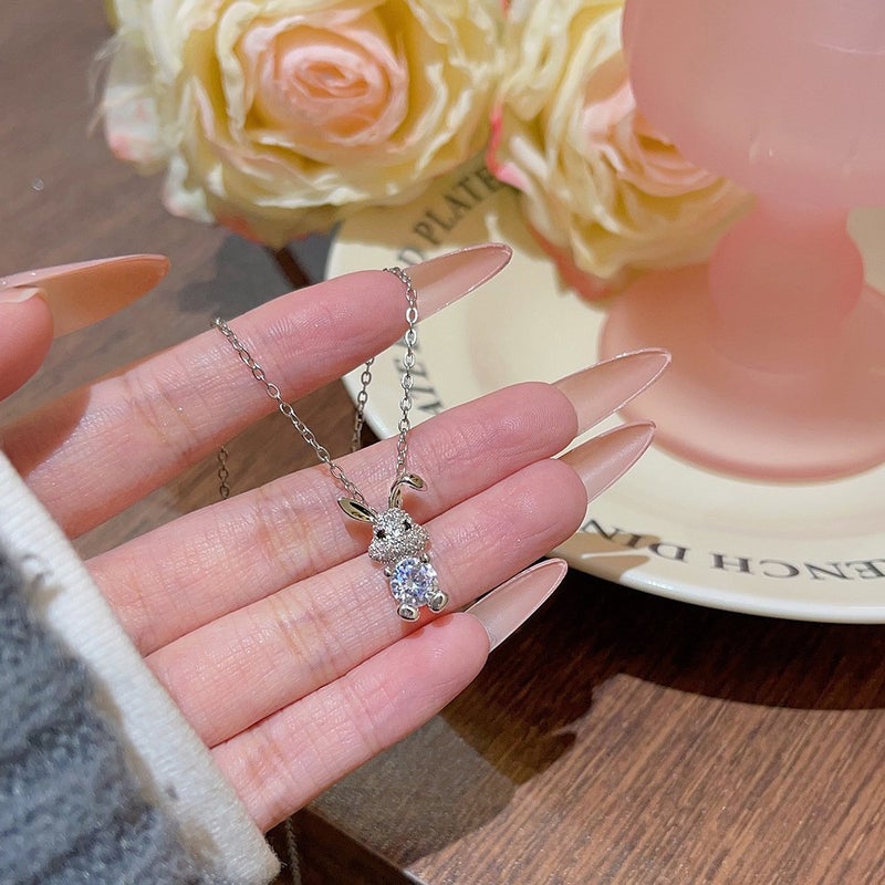 Exquisite Flash Diamond Star Moon Light Luxury Necklace Summer Women'S High-End Sense Design Sense Pendant Necklace Elegant Clavicle Chain Accessories - Image 1